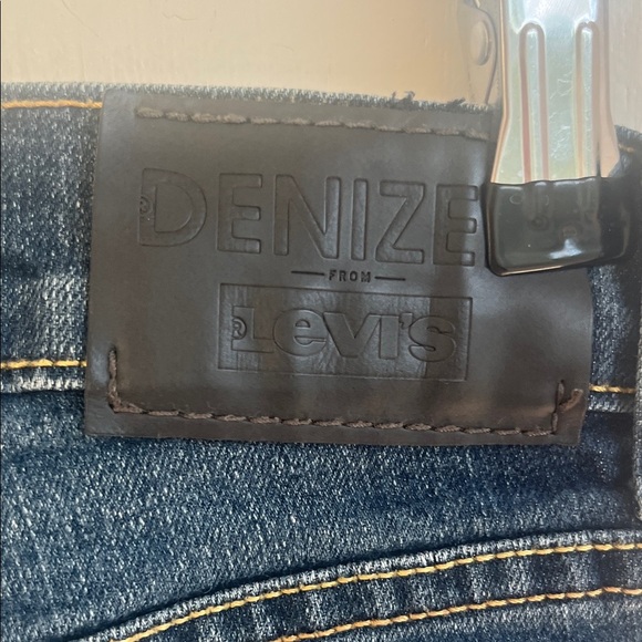 Denizen from Levi's Men's Dark Blue Skinny Jeans - Picture 5 of 5